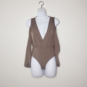 Makers of Dreams Cold Shoulder Long Sleeve Bodysuit Size Small